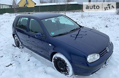 Хэтчбек Volkswagen Golf 2002 в Ковеле