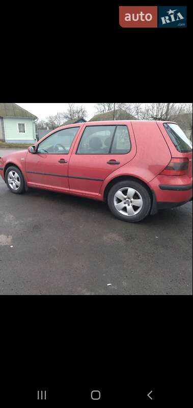 Хетчбек Volkswagen Golf 2003 в Прилуках