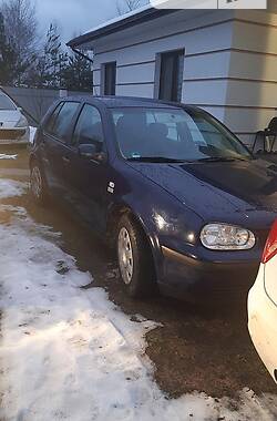 Хэтчбек Volkswagen Golf 2002 в Львове