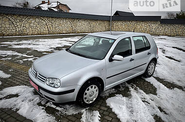 Хэтчбек Volkswagen Golf 2001 в Львове