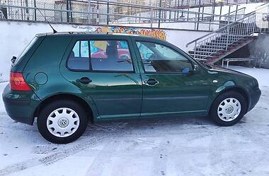 Хэтчбек Volkswagen Golf 2002 в Львове