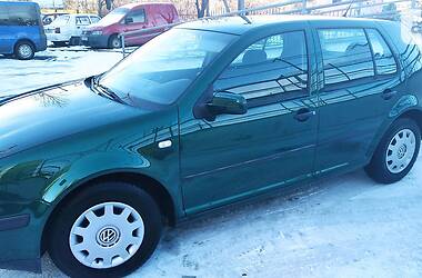 Хэтчбек Volkswagen Golf 2002 в Львове