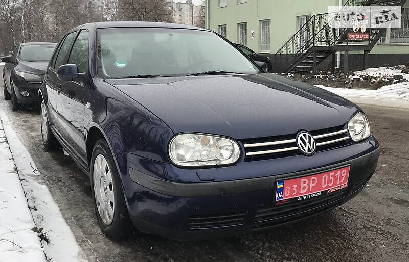 Хэтчбек Volkswagen Golf 2002 в Чернигове