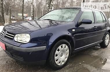 Хэтчбек Volkswagen Golf 2002 в Чернигове