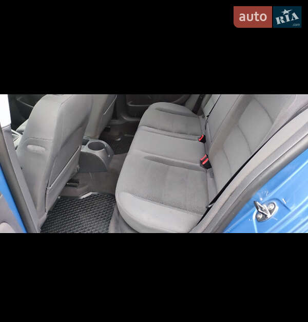 Хетчбек Volkswagen Golf 2004 в Подільську