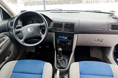 Хэтчбек Volkswagen Golf 2001 в Львове