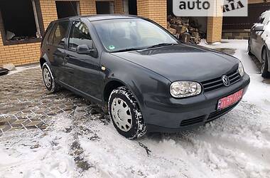 Хэтчбек Volkswagen Golf 2000 в Ровно