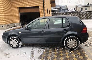 Хэтчбек Volkswagen Golf 2000 в Ровно