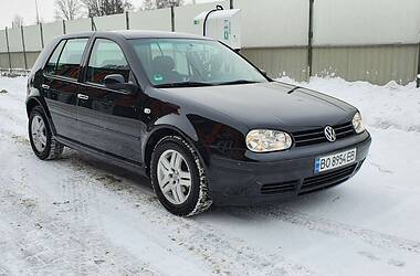 Хэтчбек Volkswagen Golf 2002 в Тернополе