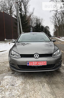 Универсал Volkswagen Golf 2014 в 