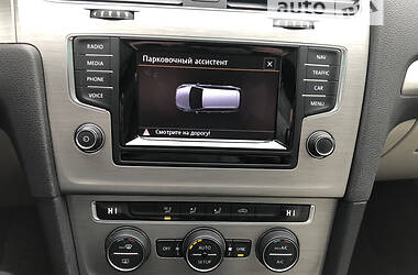 Универсал Volkswagen Golf 2014 в 