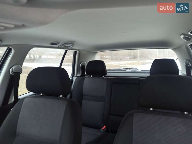 Хетчбек Volkswagen Golf 2001 в Тульчині