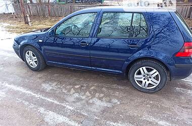 Хэтчбек Volkswagen Golf 2001 в Тульчине