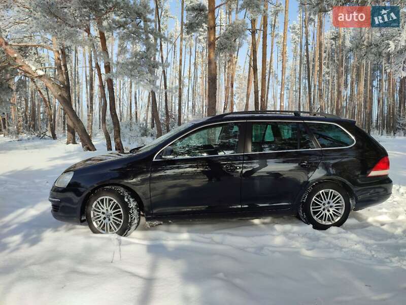 Универсал Volkswagen Golf 2008 в Конотопе