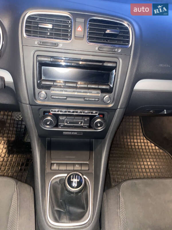 Универсал Volkswagen Golf 2012 в Стрые