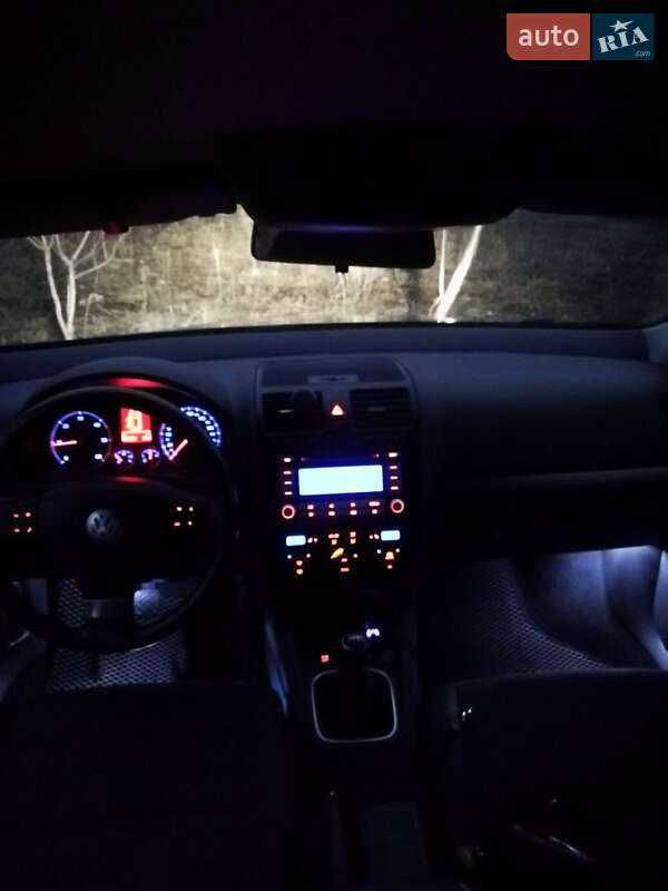 Універсал Volkswagen Golf 2008 в Кривому Розі