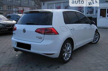 Хетчбек Volkswagen Golf 2015 в Одесі