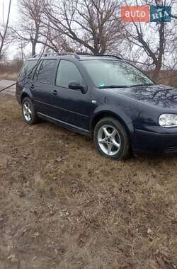 Универсал Volkswagen Golf 2003 в Баре