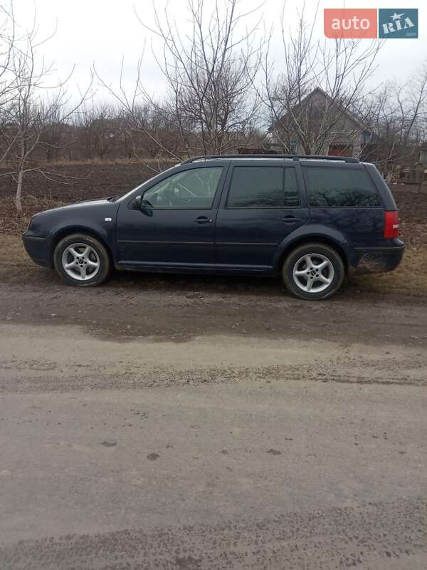 Універсал Volkswagen Golf 2003 в Бару