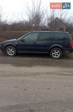 Универсал Volkswagen Golf 2003 в Баре