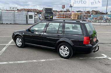 Универсал Volkswagen Golf 2001 в 