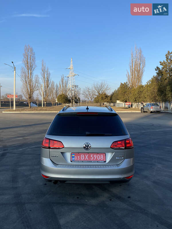 Универсал Volkswagen Golf 2014 в Измаиле