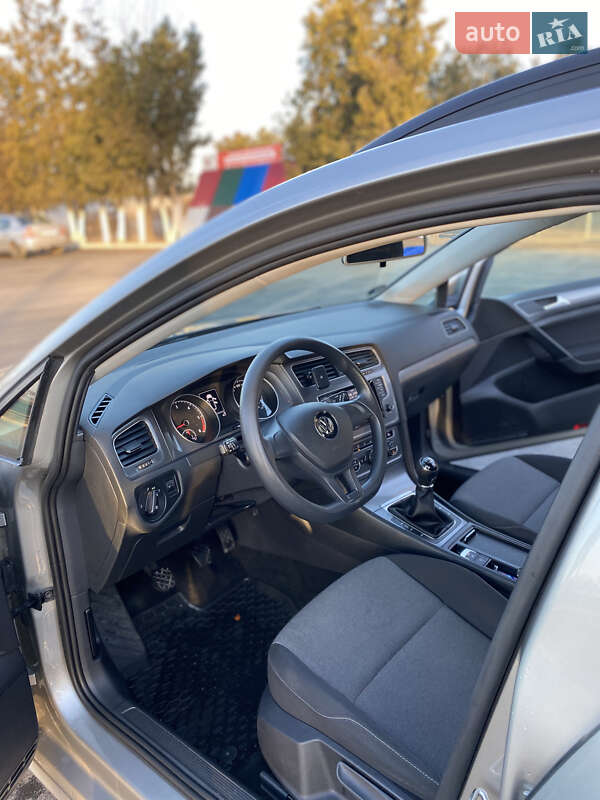 Универсал Volkswagen Golf 2014 в Измаиле