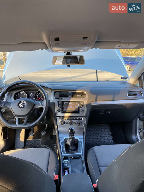 Универсал Volkswagen Golf 2014 в Измаиле