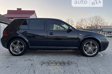 Хэтчбек Volkswagen Golf 1998 в 