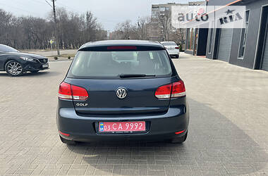 Хэтчбек Volkswagen Golf 2010 в Лозовой