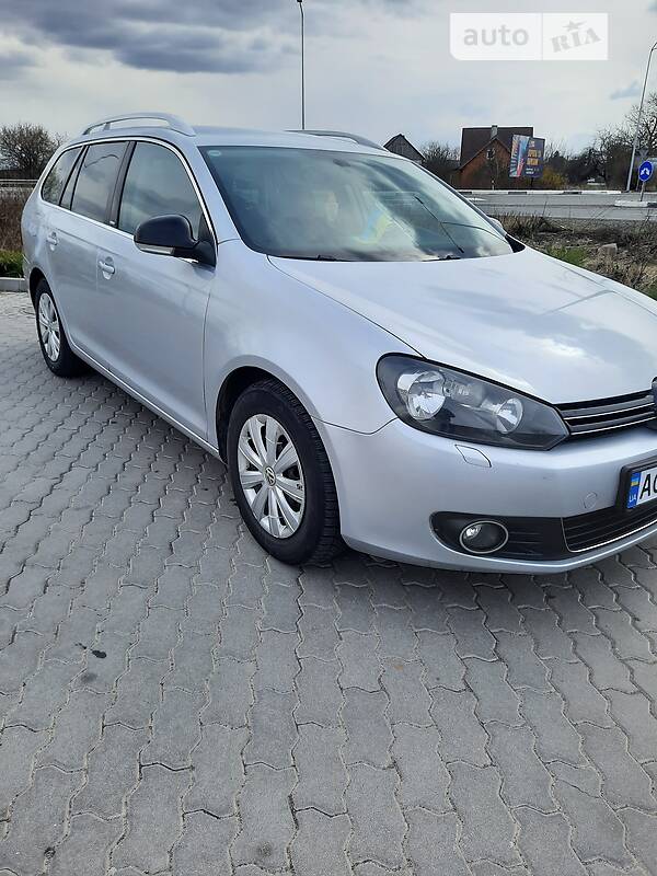 Универсал Volkswagen Golf 2011 в Ужгороде
