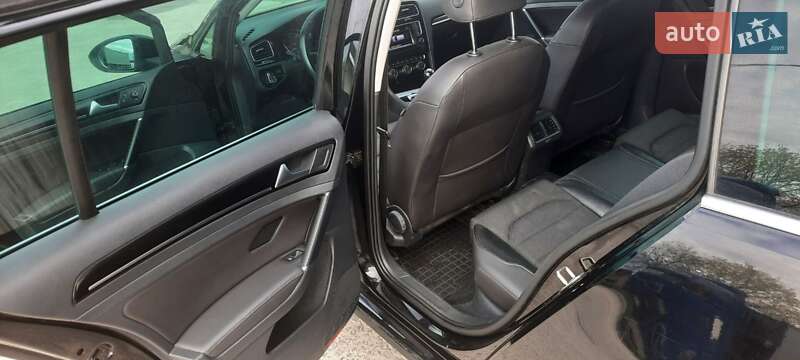 Універсал Volkswagen Golf 2014 в Володимирці