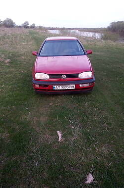 Хетчбек Volkswagen Golf 1993 в Бурштині