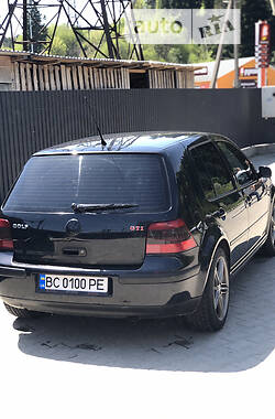 Хэтчбек Volkswagen Golf 1998 в 