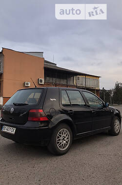 Хэтчбек Volkswagen Golf 2000 в Виннице