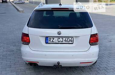 Универсал Volkswagen Golf 2011 в 