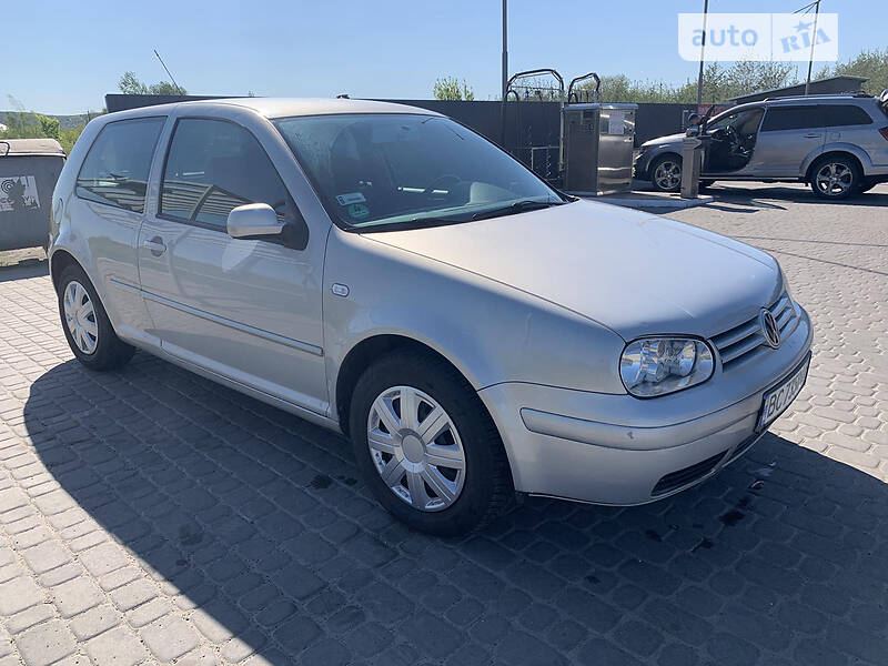 Купе Volkswagen Golf 2000 в Червонограде