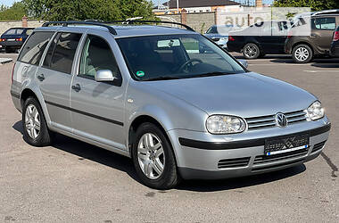 Универсал Volkswagen Golf 2003 в 