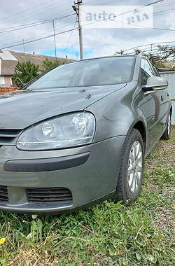 Хэтчбек Volkswagen Golf 2004 в Летичеве