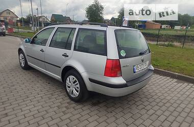 Универсал Volkswagen Golf 2001 в Виннице