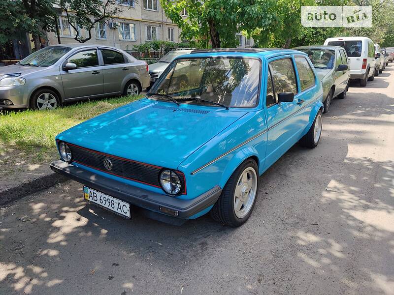 Хэтчбек Volkswagen Golf 1980 в 