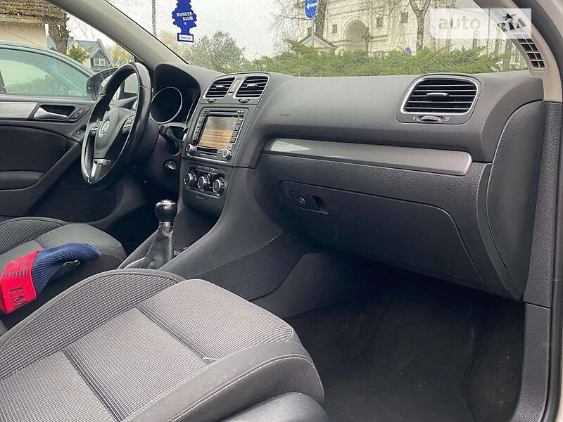 Хэтчбек Volkswagen Golf 2009 в Луцке фото 26 Хэтчбек Volkswagen Golf 2009 в Луцке