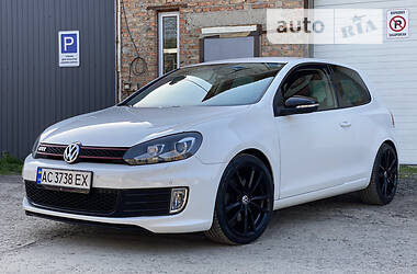 Купе Volkswagen Golf 2009 в 