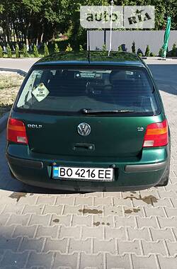 Седан Volkswagen Golf 2001 в Тернополі