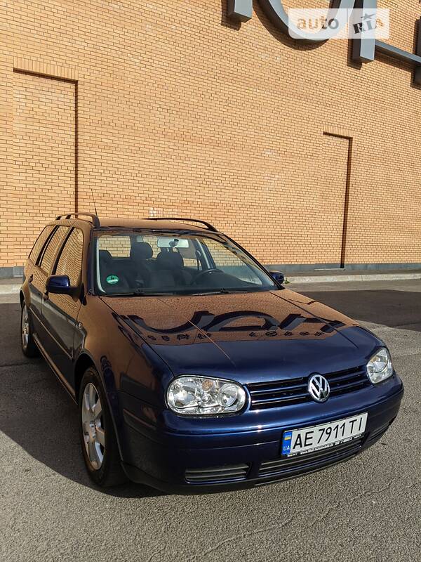 Универсал Volkswagen Golf 2003 в Днепре