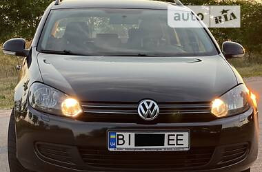 Універсал Volkswagen Golf 2011 в Києві