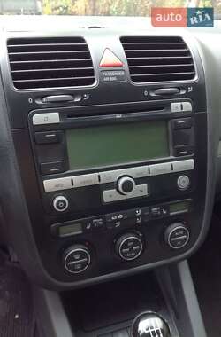Универсал Volkswagen Golf 2009 в Могилев-Подольске