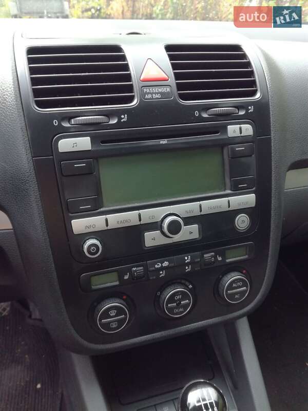 Универсал Volkswagen Golf 2009 в Могилев-Подольске фото 17 Универсал Volkswagen Golf 2009 в Могилев-Подольске