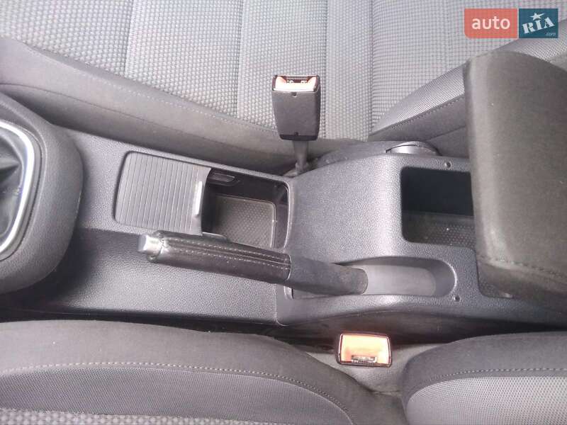 Універсал Volkswagen Golf 2009 в Івано-Франківську