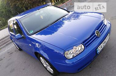 Хэтчбек Volkswagen Golf 2003 в Умани